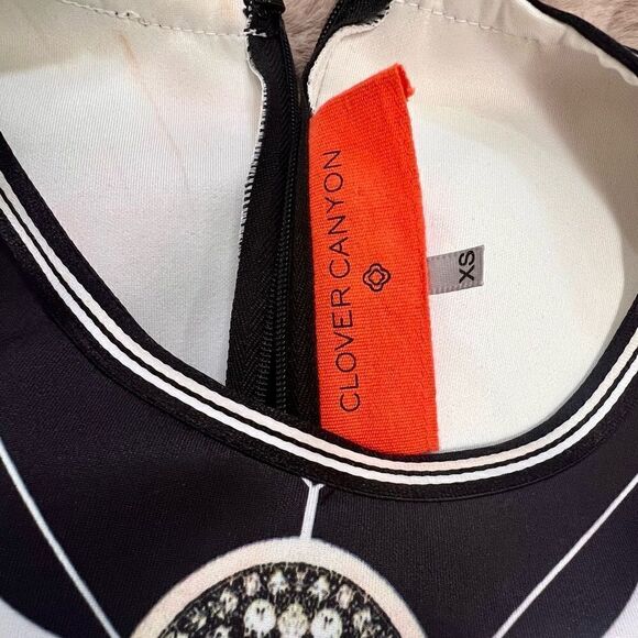 CLOVER CANYON Deco City Dress _State Empire Building - Picture 12 of 15